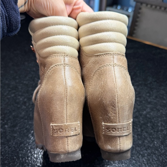 Sorel Leather Conquest Wedge Holiday Rose Gold SZ 7 - Picture 5 of 8